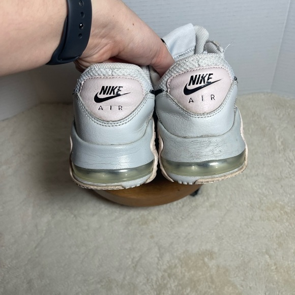 Nike Air MAX White and Black Sneakers with Air Cushion - light pink - Picture 5 of 8